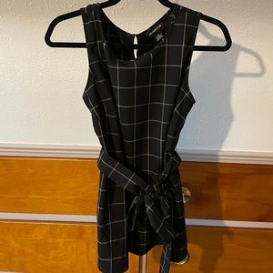 Sleeveless checkered blouse